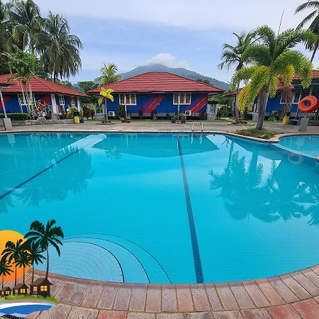 Global Ikhwan Resort クア エクステリア 写真